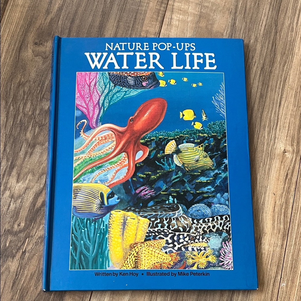 Nature Pop-Ups Water Life Book